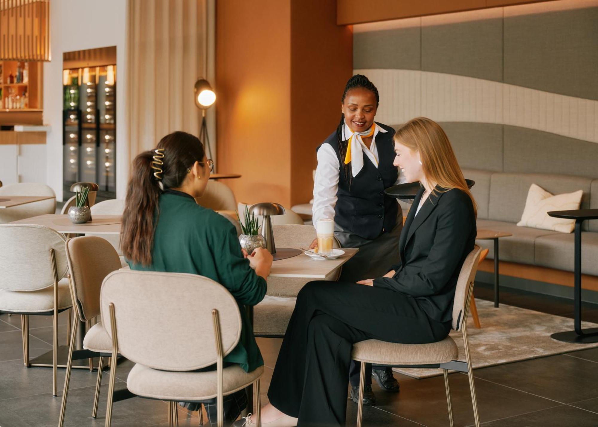 Lufthansa Seeheim - More Than A Conference Hotel מראה חיצוני תמונה